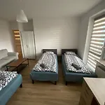 Polinezyjska * Varsó